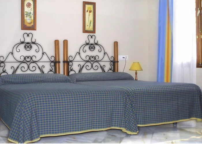 La Enrea Hotel 2*