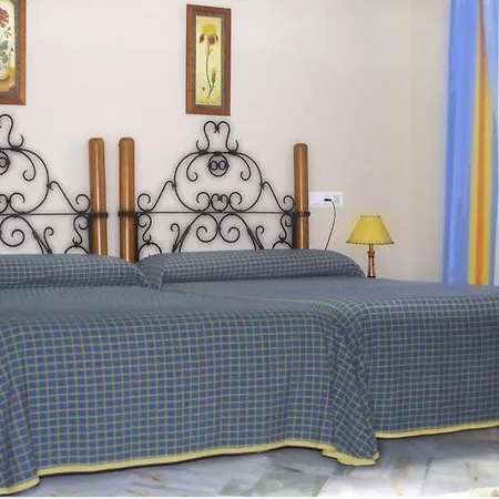 La Enrea Hotel 2*